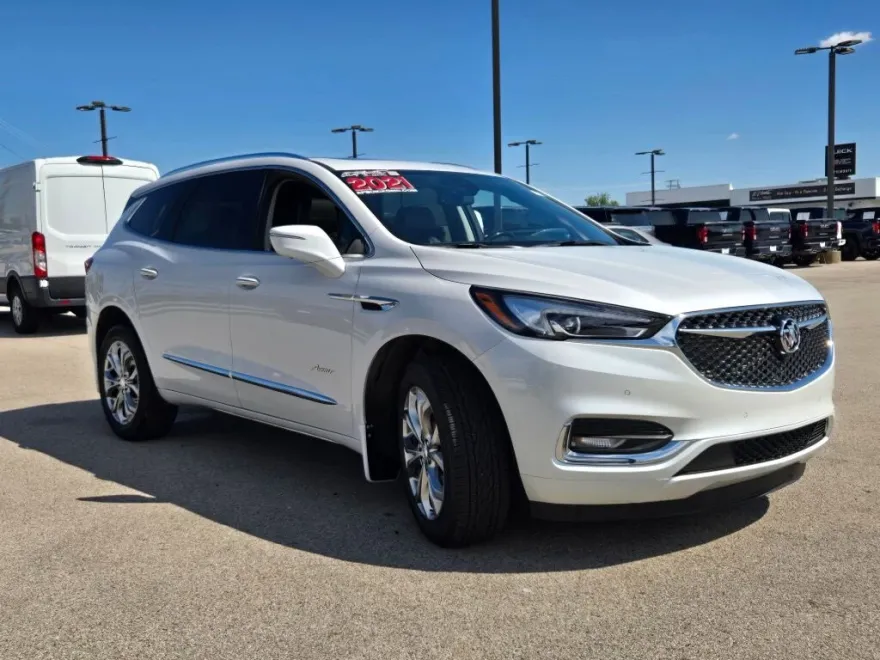 2021 Buick Enclave Avenir photo 1