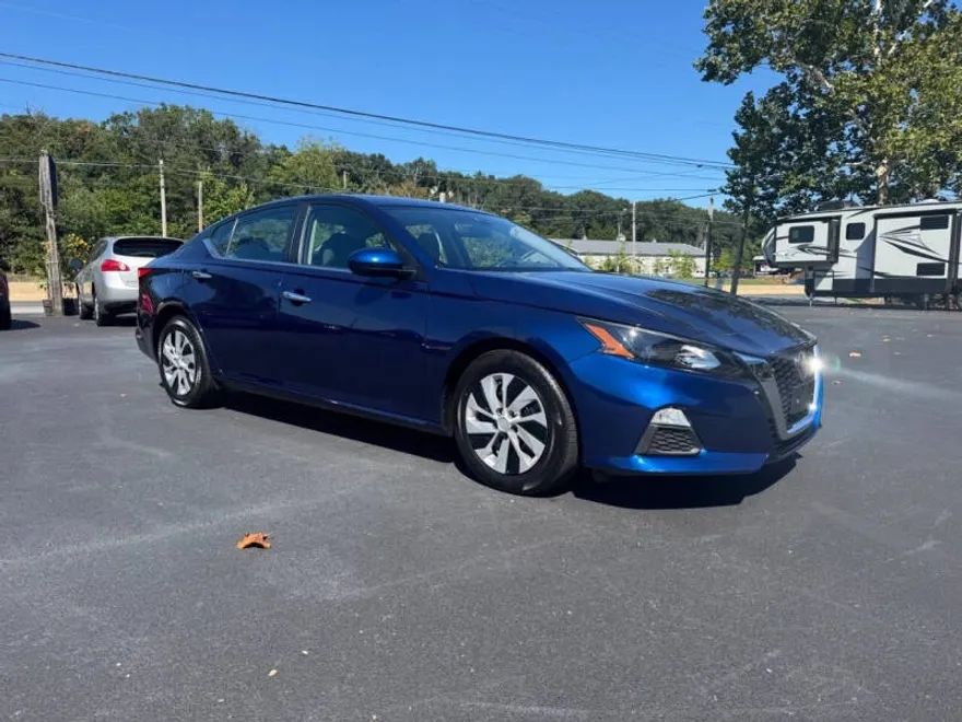 2022 Nissan Altima 2.5 S photo 1