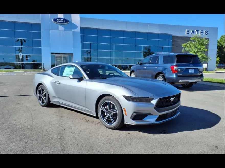 2025 Ford Mustang EcoBoost photo 1