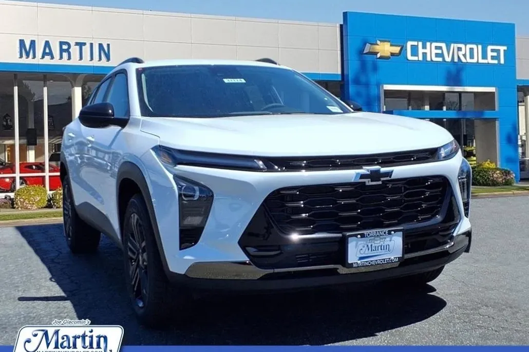 2025 Chevrolet Trax ACTIV photo 1