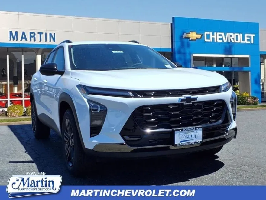 2025 Chevrolet Trax ACTIV photo 1