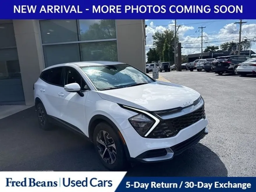 2023 Kia Sportage EX photo 1