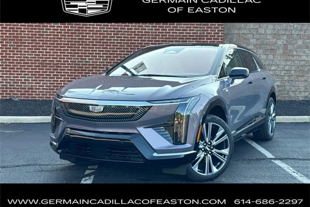 2025 Cadillac Optiq Luxury photo 1