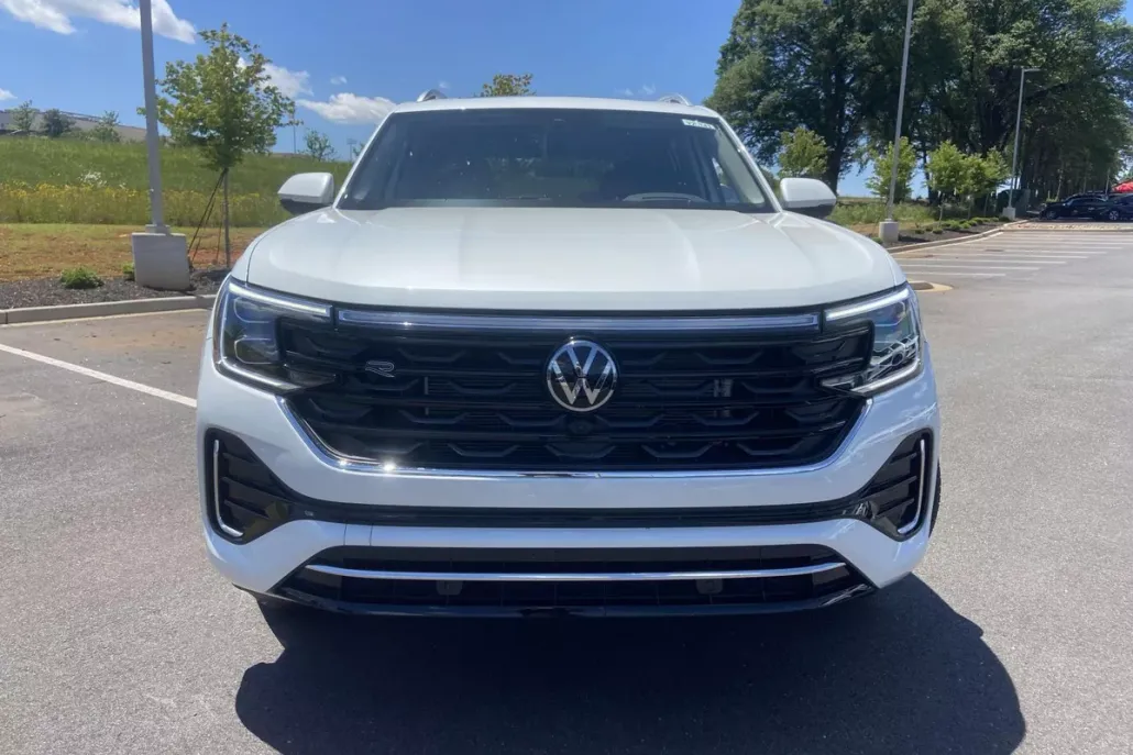 2025 Volkswagen Atlas SEL Premium R-Line photo 1