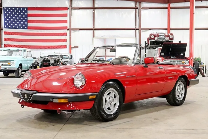 1986 Alfa Romeo Spider VELOCE photo 1