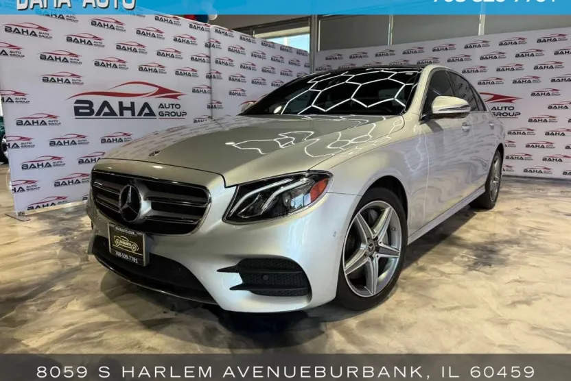 2019 Mercedes Benz E 300 4MATIC Sedan photo 1