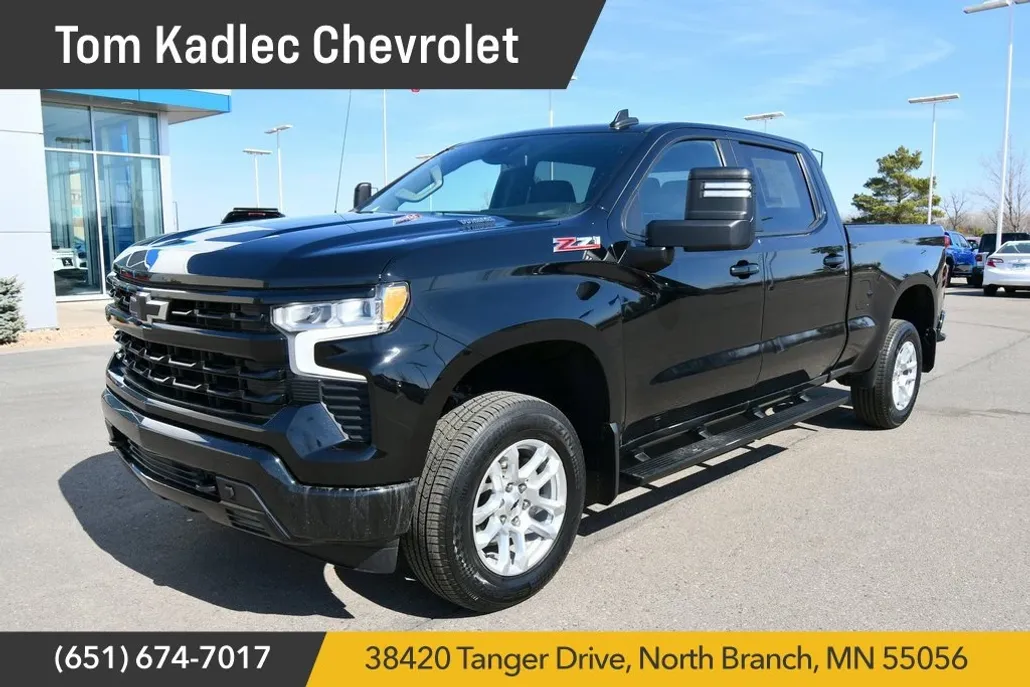 2023 Chevrolet Silverado 1500 RST photo 1