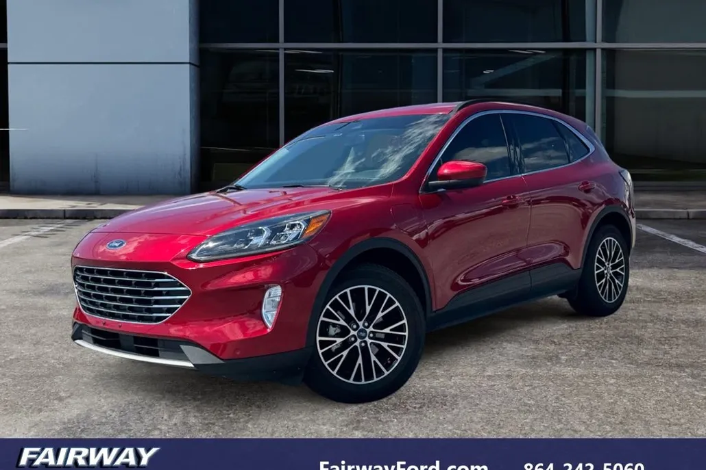 2022 Ford Escape Titanium photo 1
