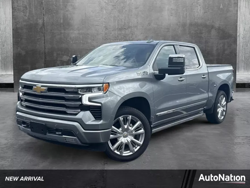 2024 Chevrolet Silverado 1500 High Country photo 1