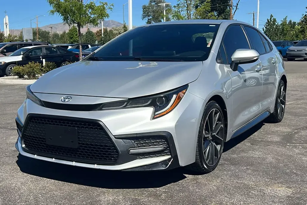2020 Toyota Corolla SE photo 1