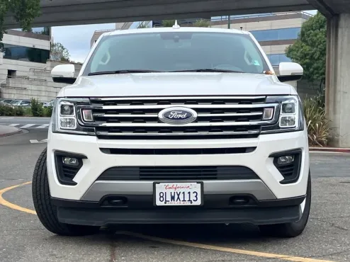 2019 Ford Expedition XLT photo 4