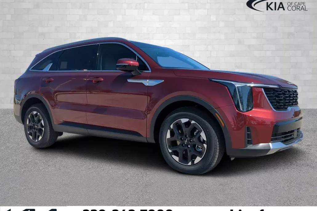 2025 Kia Sorento S photo 1