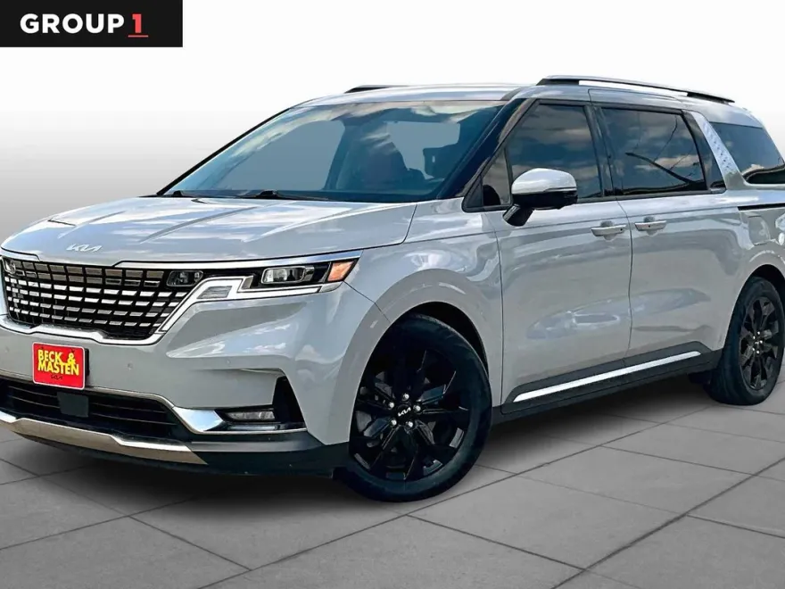 2024 Kia Carnival SX Prestige photo 1