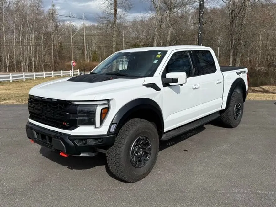 2024 Ford F-150 Raptor photo 2