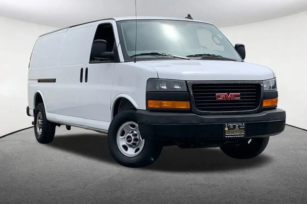 2023 Gmc Savana 2500 Cargo photo 1