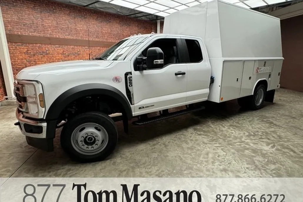 2024 Ford F-550 XL photo 1
