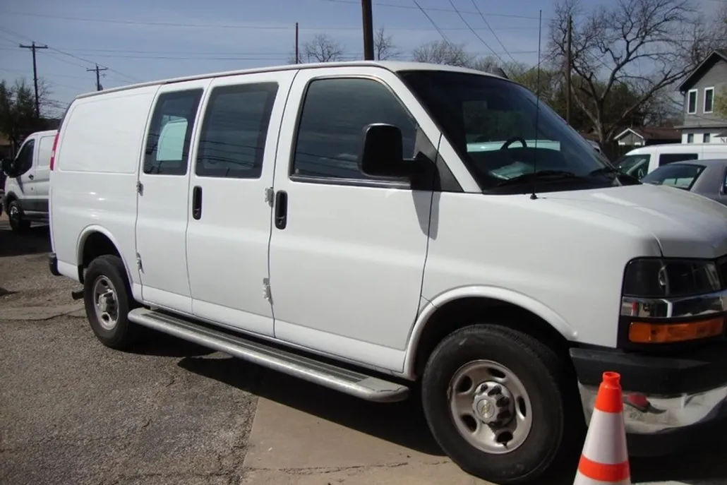 2023 Chevrolet Express Cargo Van 2500 photo 1
