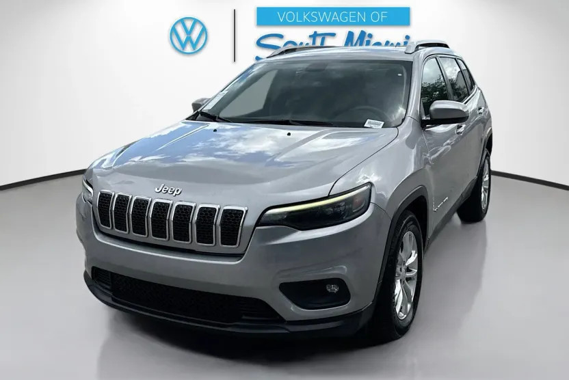 2019 Jeep Cherokee Latitude photo 1