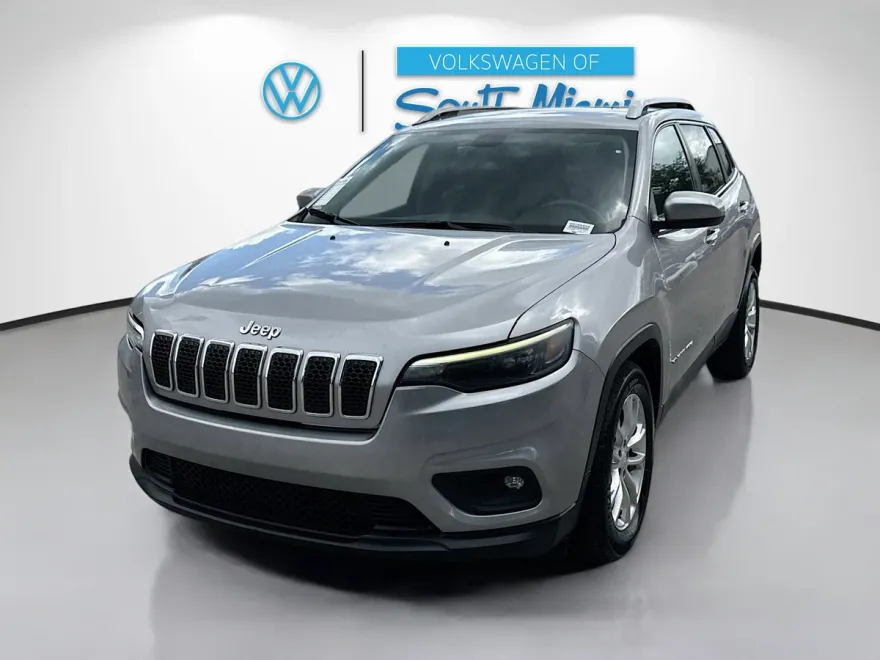 2019 Jeep Cherokee Latitude photo 1