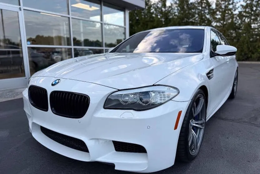 2013 Bmw M5 5 Sedan photo 1