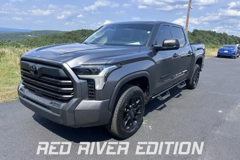 2023 Toyota Tundra SR5 photo 1
