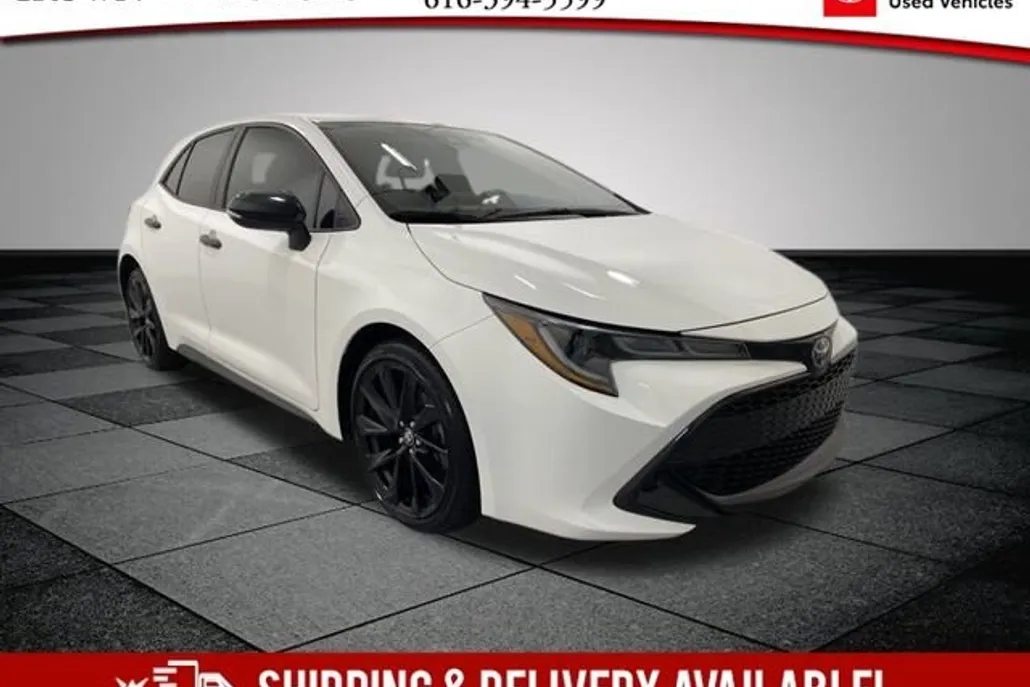 2022 Toyota Corolla SE Nightshade Edition photo 1