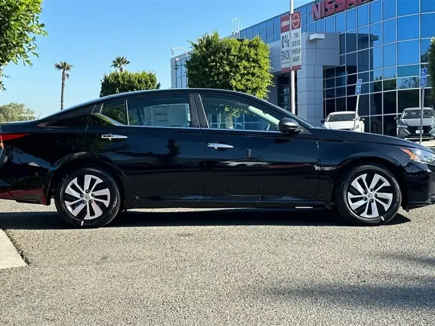 2025 Nissan Altima 2.5 S photo 1
