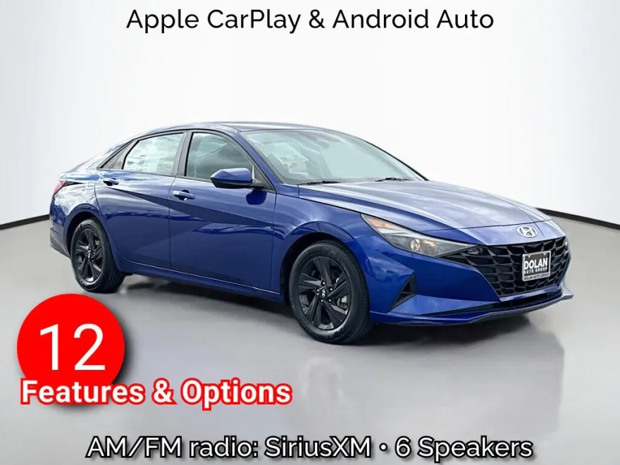 2023 Hyundai Elantra SEL photo 1