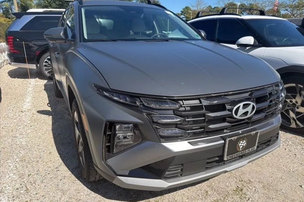 2025 Hyundai Tucson SEL photo 1