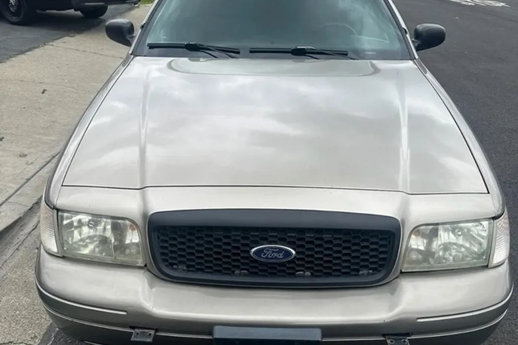 2011 Ford Crown Victoria Police Interceptor photo 1