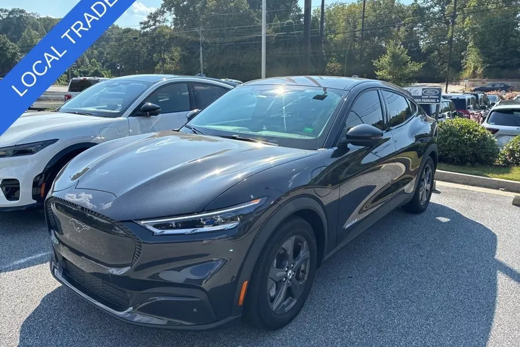 2022 Ford Mustang Mach-E Select photo 1