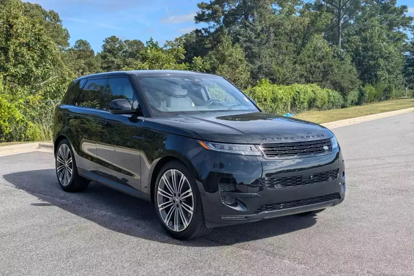 2025 Land Rover Range Rover Sport SE photo 1