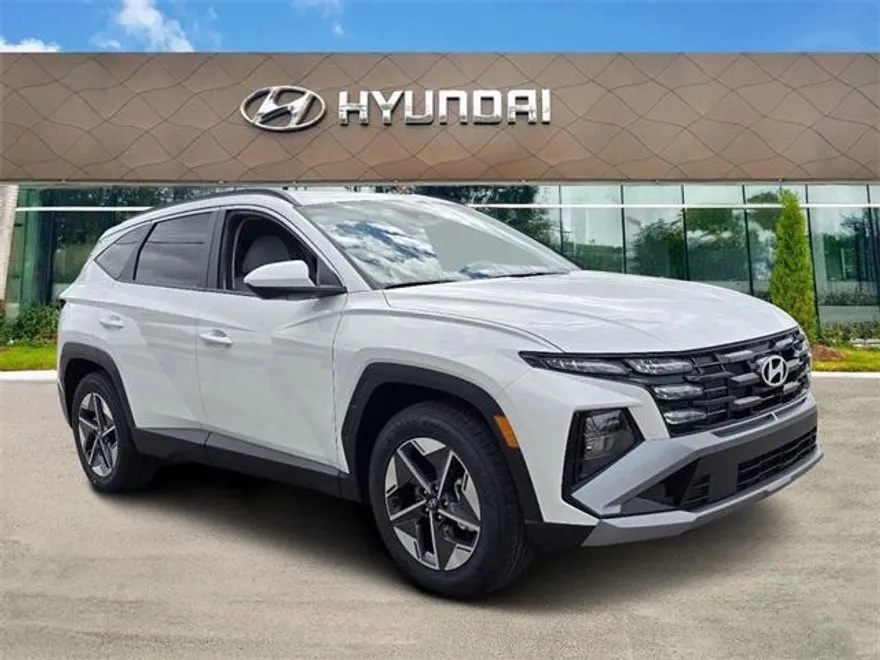 2025 Hyundai Tucson SEL photo 1