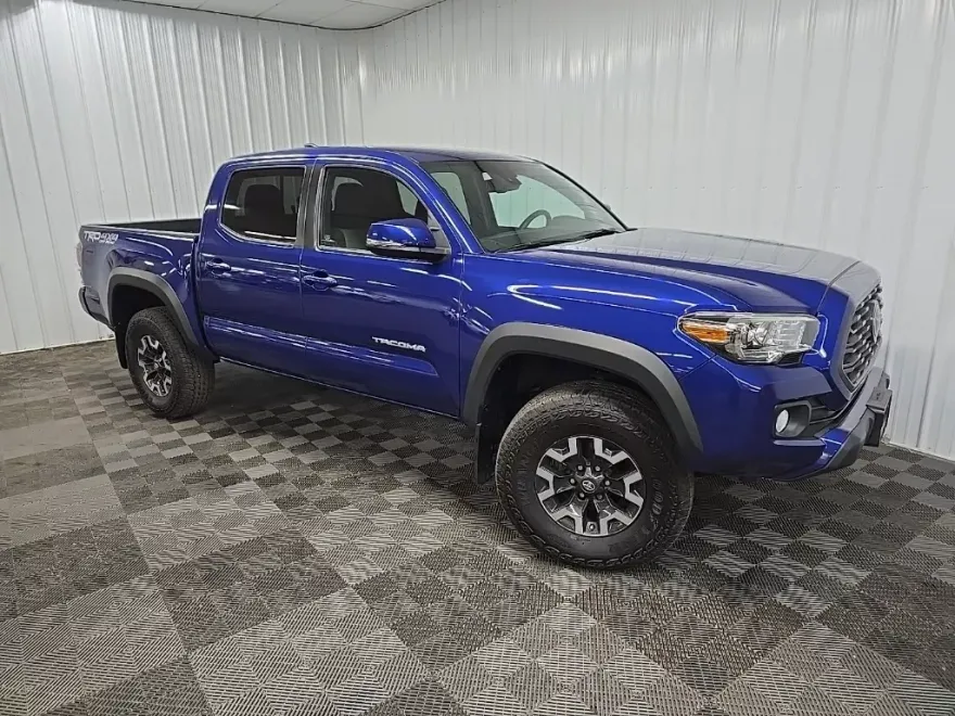 2022 Toyota Tacoma TRD Off-Road V6 photo 1