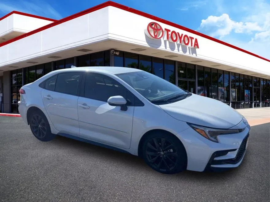 2024 Toyota Corolla SE photo 1