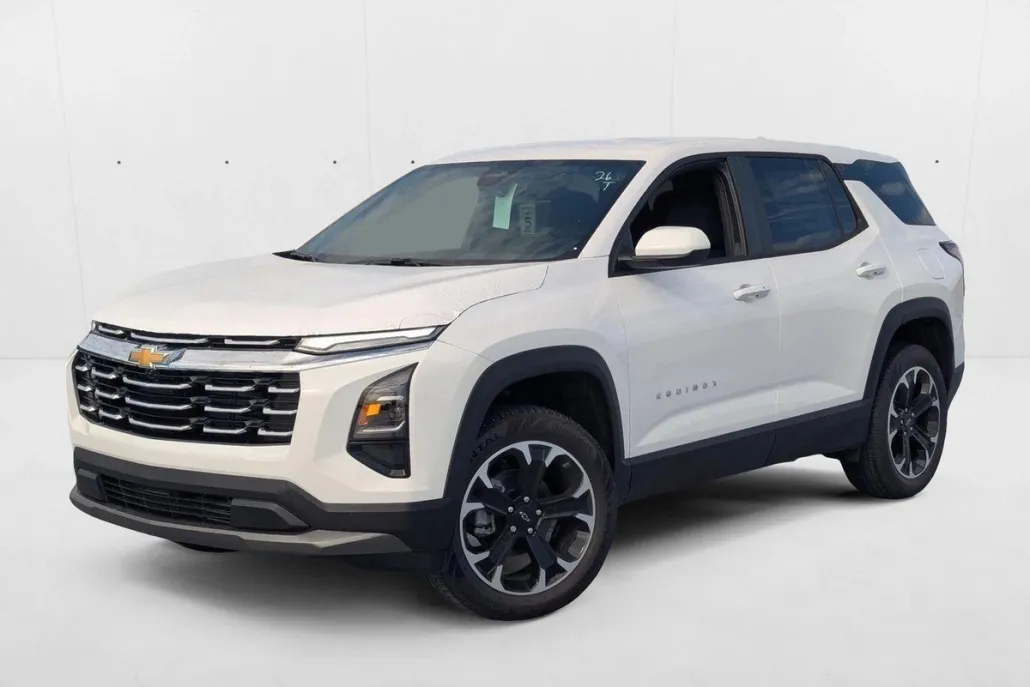 2026 Chevrolet Equinox LT photo 1