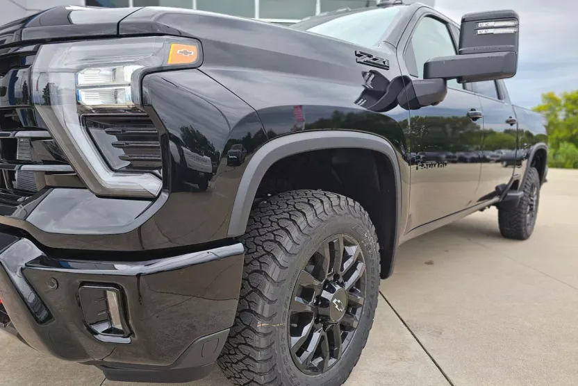 2026 Chevrolet Silverado 2500HD LT photo 1