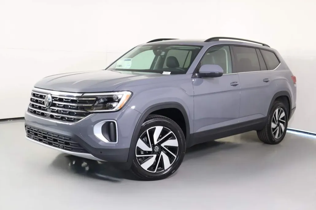 2026 Volkswagen Atlas SE Technology photo 1