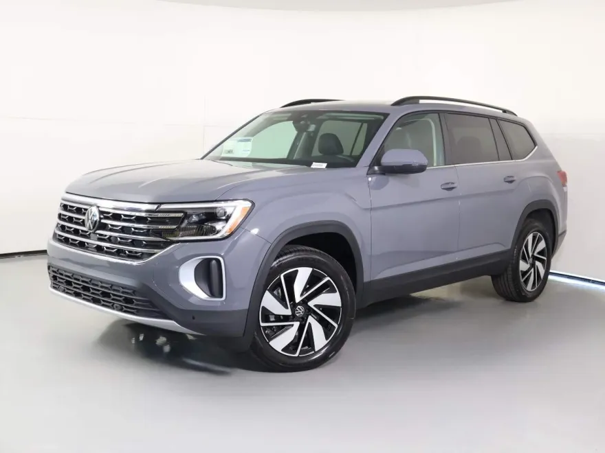 2026 Volkswagen Atlas SE Technology photo 1