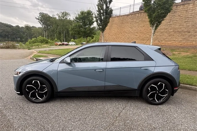 2023 Hyundai Ioniq 5 SEL photo 1