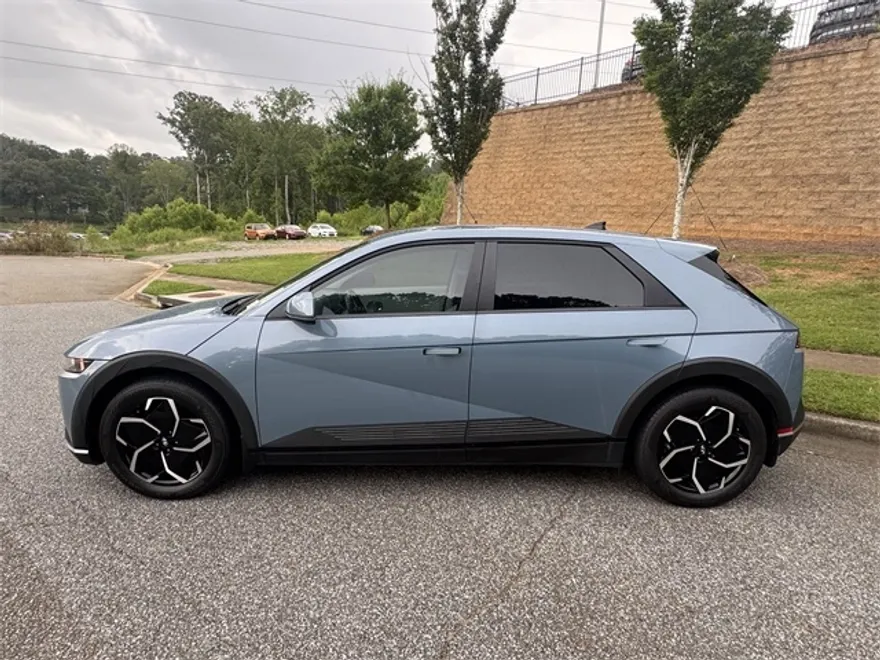 2023 Hyundai Ioniq 5 SEL photo 1