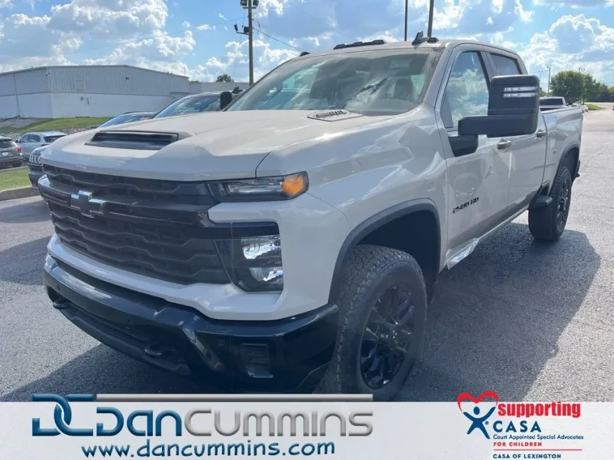 2026 Chevrolet Silverado 2500HD Custom photo 1