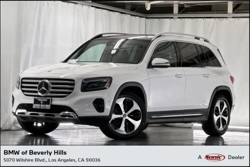 2024 Mercedes Benz GLB 250 photo 1