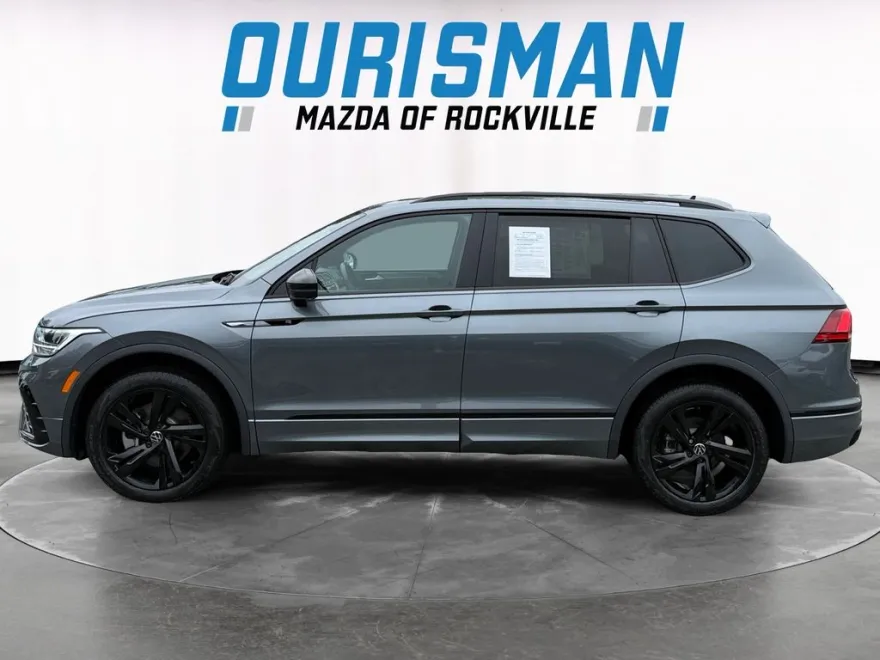 2024 Volkswagen Tiguan SE R-Line Black photo 1