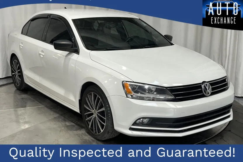 2016 Volkswagen Jetta 1.8T Sport photo 1