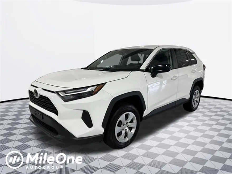 2024 Toyota RAV4 LE Sport photo 1