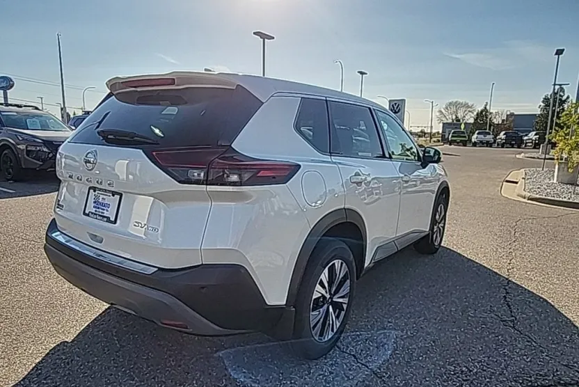 2021 Nissan Rogue SV AWD photo 1