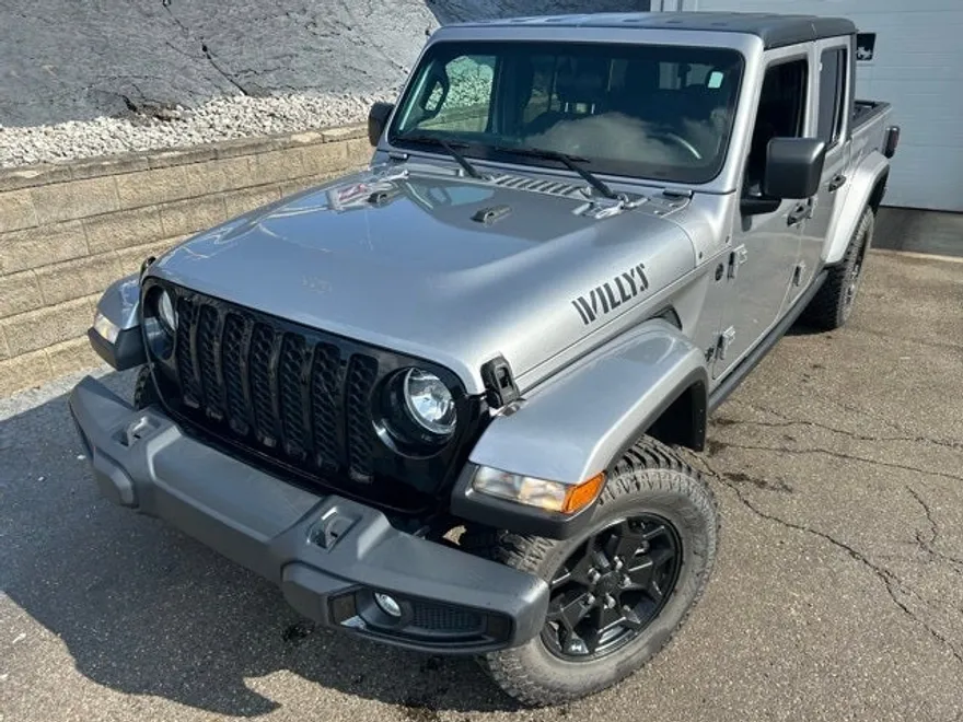 2021 Jeep Gladiator Sport photo 1