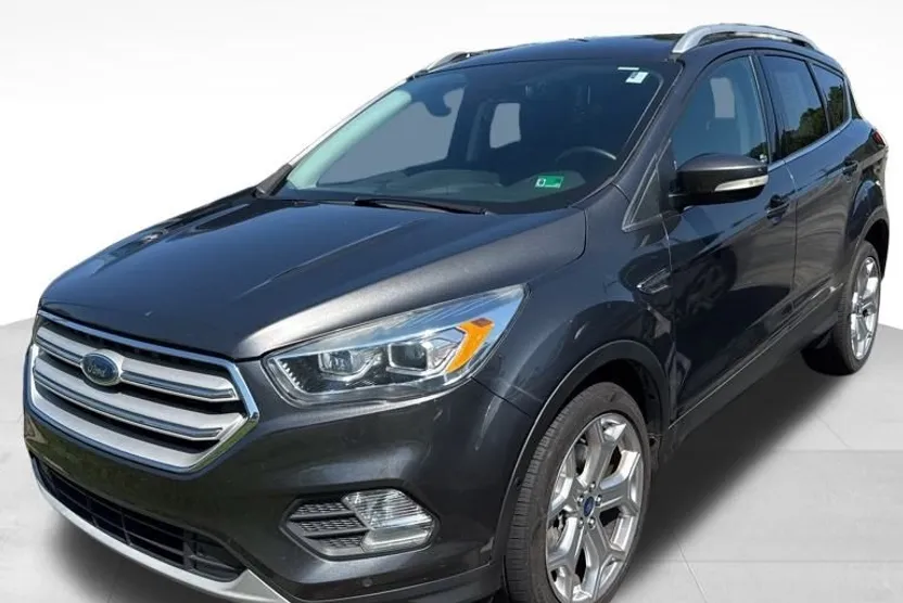 2019 Ford Escape Titanium photo 1