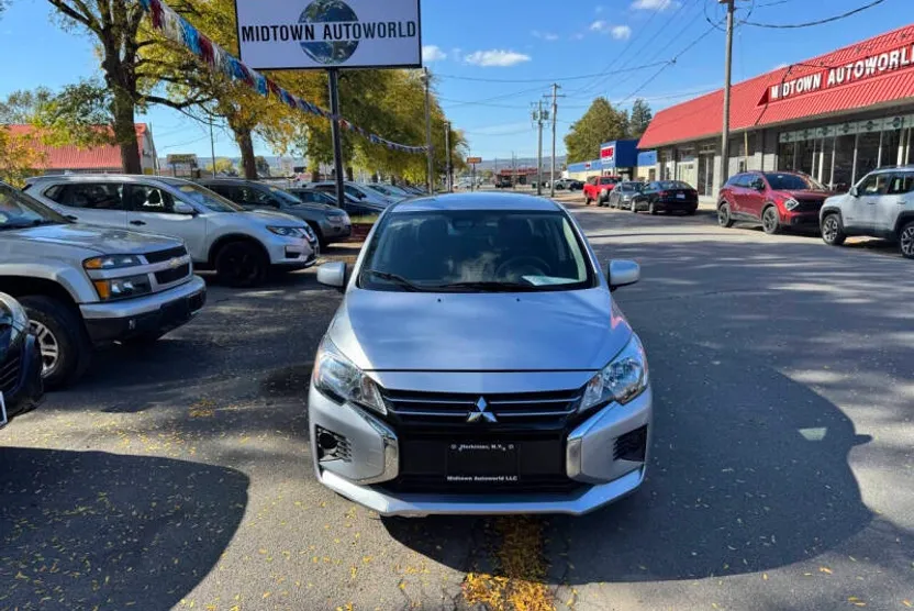 2023 Mitsubishi Mirage G4 ES LE Black Edition photo 1